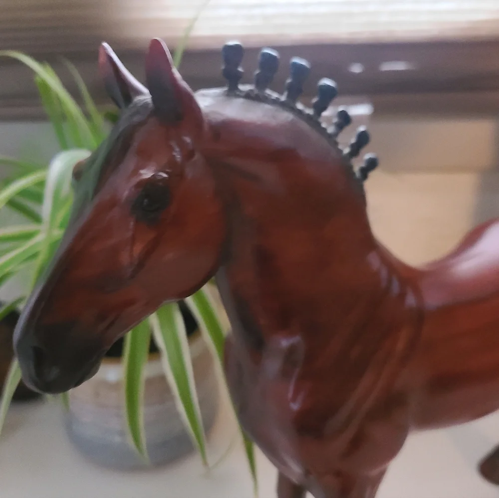 Peter Stone Woody Woodgrain Draft Horse Model - Picture 3 of 5